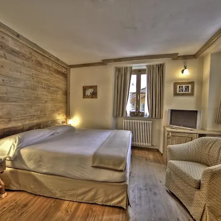 Le Miramonti Hotel Restaurant & Wellness La Thuile Room photo